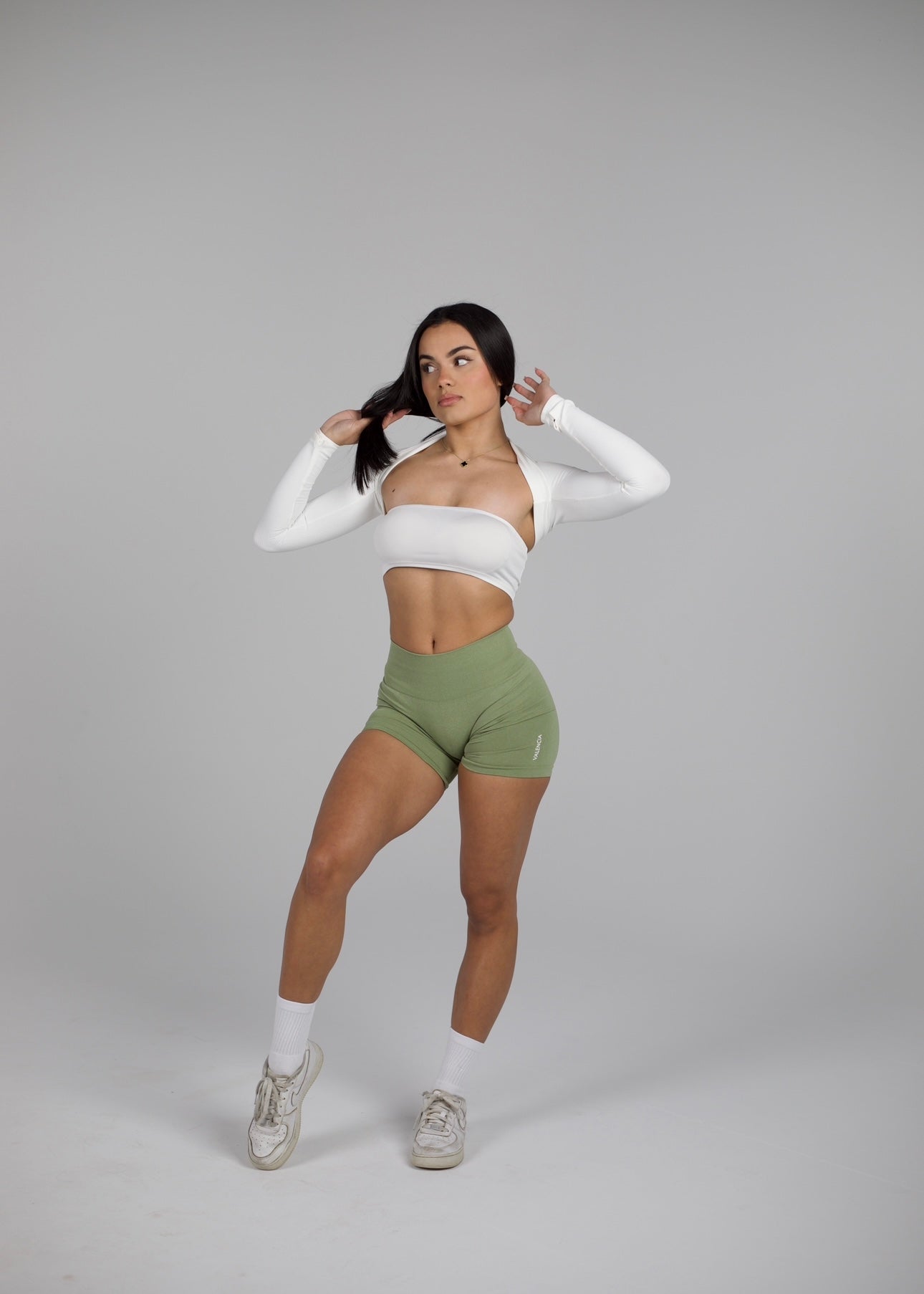 SCULPTÈ SHORTS - OLIVE